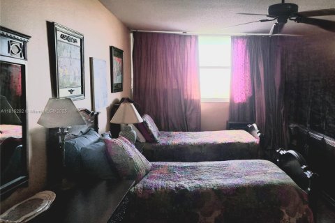 Купить кондоминиум в Норт-Майами-Бич, Флорида 2 спальни, 90.12м2, № 2054788 - фото 19