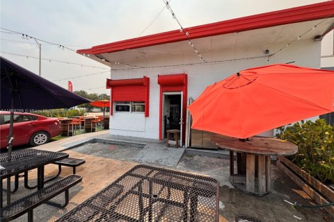 Immobilier commercial à vendre à Opa-locka, Floride № 2016984 - photo 4