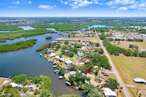 House in Ruskin, Florida 3 bedrooms, 196.67 sq.m. № 1654100 - photo 8