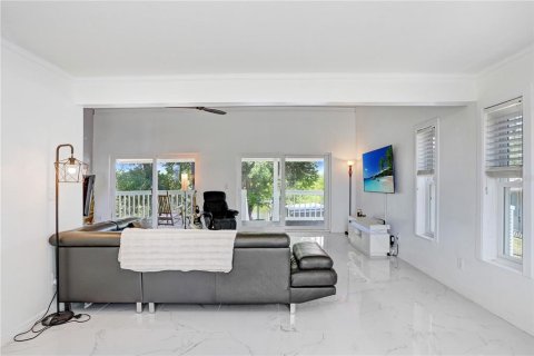 House in Ruskin, Florida 3 bedrooms, 196.67 sq.m. № 1654100 - photo 27