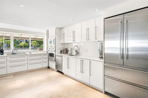 Copropriété à vendre à Key Biscayne, Floride: 3 chambres, 234.39 m2 № 1889535 - photo 14