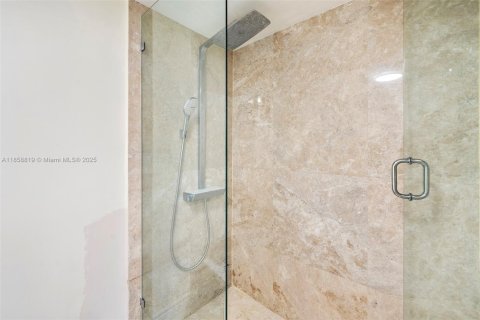 Copropriété à vendre à Key Biscayne, Floride: 3 chambres, 234.39 m2 № 1889535 - photo 24