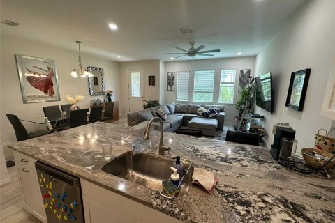 Adosado en alquiler en Windermere, Florida, 3 dormitorios, 139.63 m2 № 1919633 - foto 5