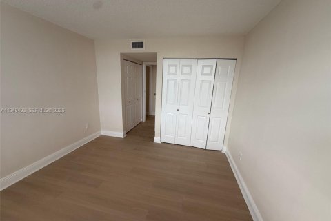 Снять в аренду кондоминиум в Майами, Флорида 2 спальни, 109.16м2, № 2004928 - фото 11