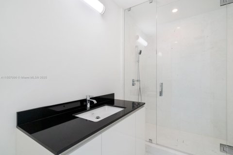 Copropriété à vendre à Sunny Isles Beach, Floride: 3 chambres, 294.59 m2 № 1763272 - photo 9