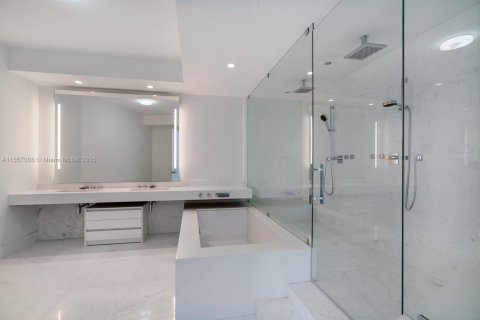 Copropriété à vendre à Sunny Isles Beach, Floride: 3 chambres, 294.59 m2 № 1763272 - photo 8