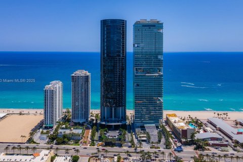 Copropriété à vendre à Sunny Isles Beach, Floride: 3 chambres, 294.59 m2 № 1763272 - photo 13