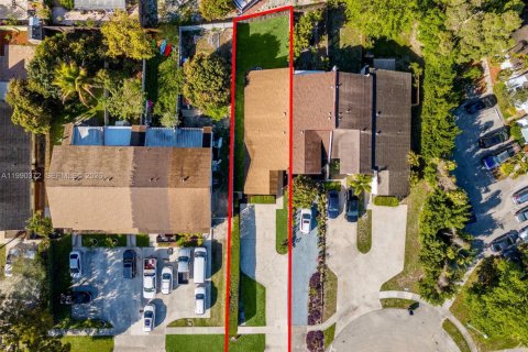 Купить таунхаус в Веллингтон, Флорида 2 спальни, 121.79м2, № 2055376 - фото 23