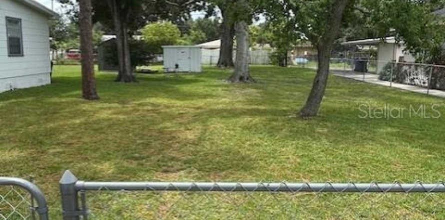 Land in Saint Petersburg, Florida № 1879961