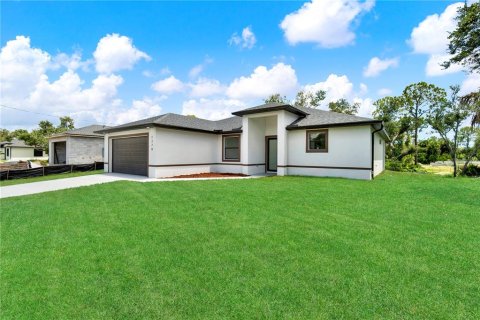 Casa en venta en Port Charlotte, Florida, 3 dormitorios, 165.64 m2 № 1905747 - foto 6