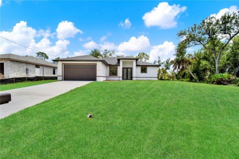 Casa en venta en Port Charlotte, Florida, 3 dormitorios, 165.64 m2 № 1905747 - foto 4