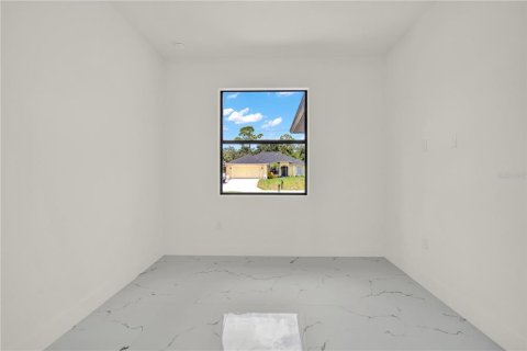 Casa en venta en Port Charlotte, Florida, 3 dormitorios, 165.64 m2 № 1905747 - foto 27