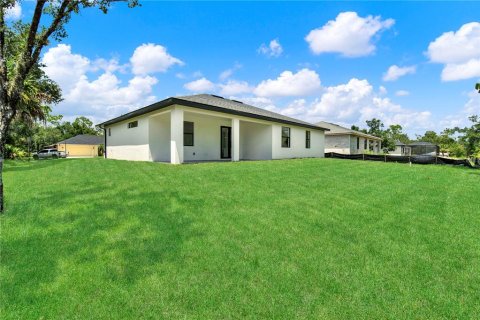 Casa en venta en Port Charlotte, Florida, 3 dormitorios, 165.64 m2 № 1905747 - foto 10