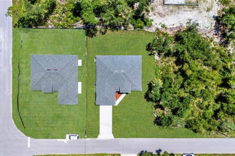 Casa en venta en Port Charlotte, Florida, 3 dormitorios, 165.64 m2 № 1905747 - foto 18