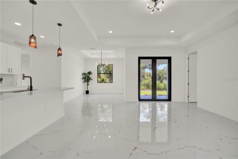 Casa en venta en Port Charlotte, Florida, 3 dormitorios, 165.64 m2 № 1905747 - foto 24