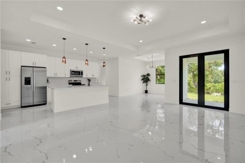 Casa en venta en Port Charlotte, Florida, 3 dormitorios, 165.64 m2 № 1905747 - foto 22