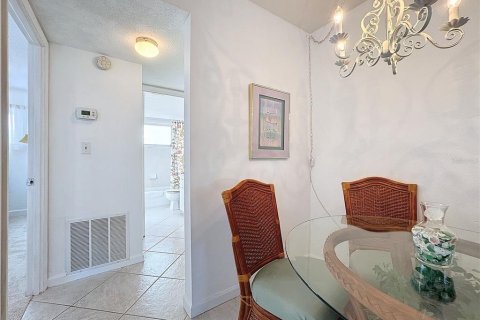Condominio en venta en Venice, Florida, 1 dormitorio, 51.47 m2 № 2195870 - foto 10