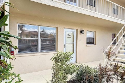Condominio en venta en Venice, Florida, 1 dormitorio, 51.47 m2 № 2195870 - foto 3