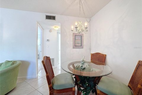 Condominio en venta en Venice, Florida, 1 dormitorio, 51.47 m2 № 2195870 - foto 9