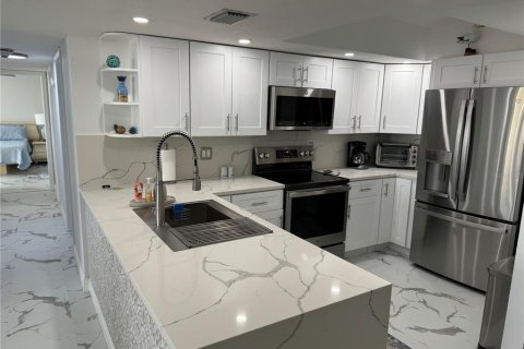 Снять в аренду кондоминиум в Клируотер, Флорида 3 комнаты, 126.72м2, № 1782790 - фото 12