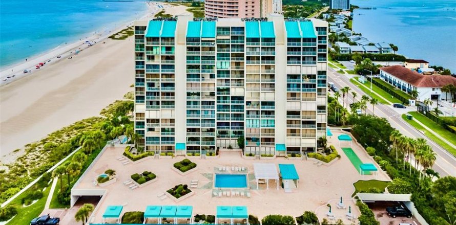 Condo in Clearwater, Florida, 2 bedrooms  № 1782790