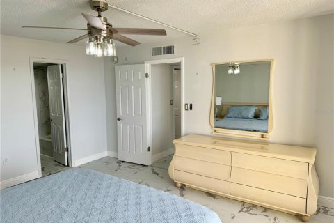 Снять в аренду кондоминиум в Клируотер, Флорида 3 комнаты, 126.72м2, № 1782790 - фото 16