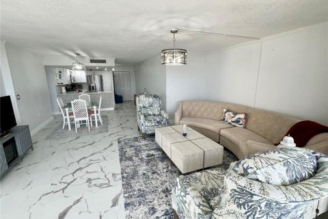 Снять в аренду кондоминиум в Клируотер, Флорида 3 комнаты, 126.72м2, № 1782790 - фото 4