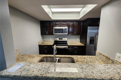 Adosado en venta en Gainesville, Florida, 3 dormitorios, 127.28 m2 № 2104457 - foto 11