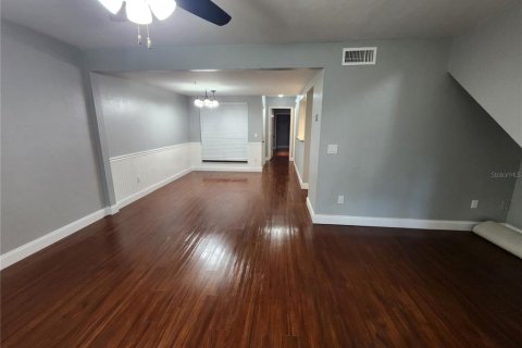 Adosado en venta en Gainesville, Florida, 3 dormitorios, 127.28 m2 № 2104457 - foto 7
