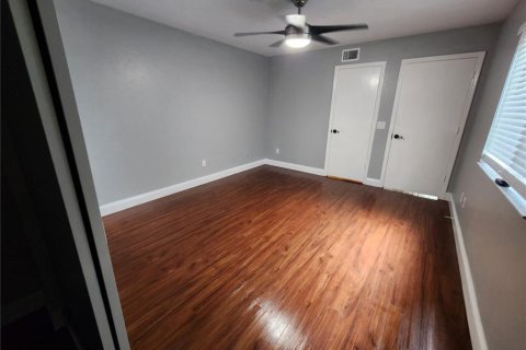 Adosado en venta en Gainesville, Florida, 3 dormitorios, 127.28 m2 № 2104457 - foto 15