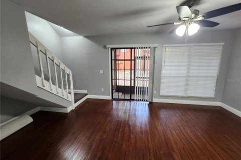 Adosado en venta en Gainesville, Florida, 3 dormitorios, 127.28 m2 № 2104457 - foto 8