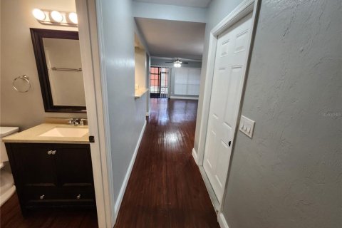 Adosado en venta en Gainesville, Florida, 3 dormitorios, 127.28 m2 № 2104457 - foto 4
