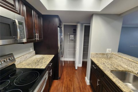 Adosado en venta en Gainesville, Florida, 3 dormitorios, 127.28 m2 № 2104457 - foto 13