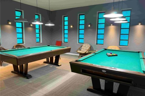 Condo in Lauderdale Lakes, Florida, 2 bedrooms  № 1968685 - photo 27