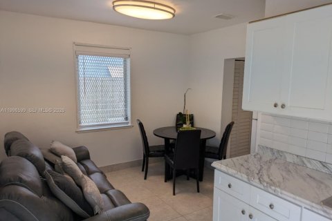 Купить виллу или дом в Холливуд, Флорида 3 спальни, 85.84м2, № 2058645 - фото 11