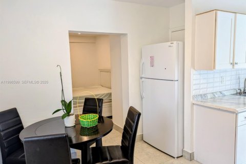 Купить виллу или дом в Холливуд, Флорида 3 спальни, 85.84м2, № 2058645 - фото 16