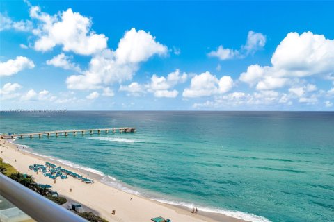 Condo in Sunny Isles Beach, Florida, 4 bedrooms  № 2035454 - photo 8