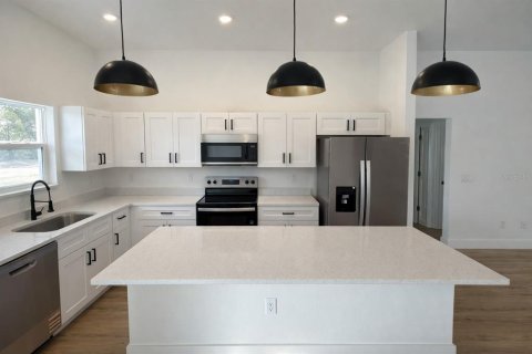 House in Citrus Springs, Florida 3 bedrooms, 134.52 sq.m. № 2152379 - photo 5