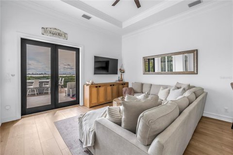 Villa ou maison à vendre à Tampa, Floride: 4 chambres, 332.13 m2 № 2156854 - photo 23