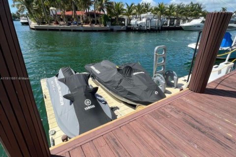 Copropriété à vendre à North Miami, Floride: 1 chambre, 65.96 m2 № 1969055 - photo 1