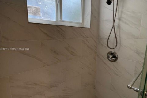 Copropriété à vendre à North Miami, Floride: 1 chambre, 65.96 m2 № 1969055 - photo 17