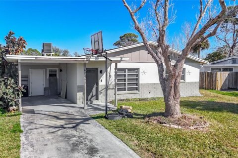 Villa ou maison à New Port Richey, Floride 2 chambres, 99.22 m2 № 2143266