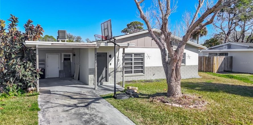 Villa ou maison à New Port Richey, Floride 2 chambres, 99.22 m2 № 2143266