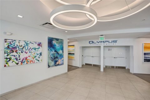 Condominio en venta en Hallandale Beach, Florida, 1 dormitorio, 88.26 m2 № 2052015 - foto 24