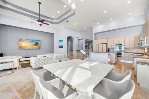 Villa ou maison à vendre à Boca Raton, Floride: 5 chambres, 388.8 m2 № 1881551 - photo 22