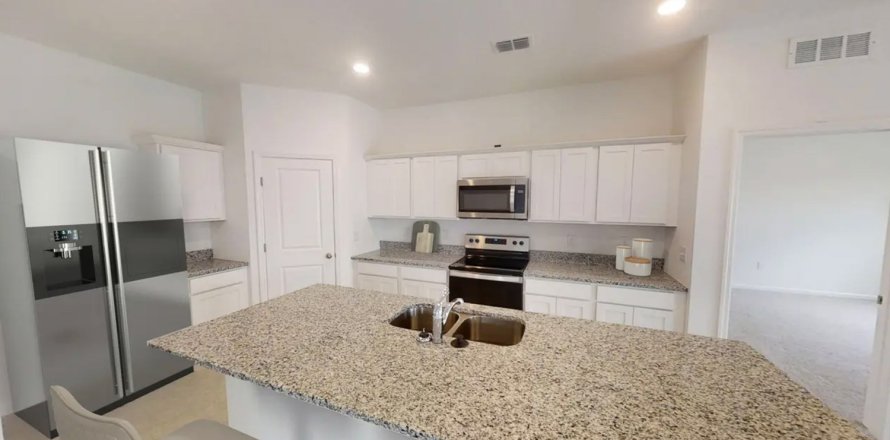 Adosado en SUNBROOKE en Saint Cloud, Florida 4 dormitorios, 170 m2 № 102806