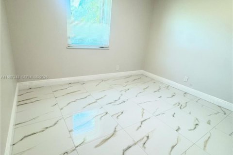 Casa en alquiler en North Lauderdale, Florida, 3 dormitorios, 88.91 m2 № 2051148 - foto 16
