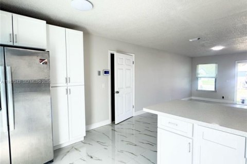 Casa en alquiler en North Lauderdale, Florida, 3 dormitorios, 88.91 m2 № 2051148 - foto 11
