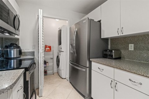 Купить кондоминиум в Дорал, Флорида 2 спальни, 103.59м2, № 2085828 - фото 9