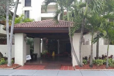 Copropriété à vendre à Miami, Floride: 2 chambres, 111.48 m2 № 1988910 - photo 5